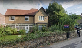 5-Bedroom Villa Near Barnsley Park, Barnsley